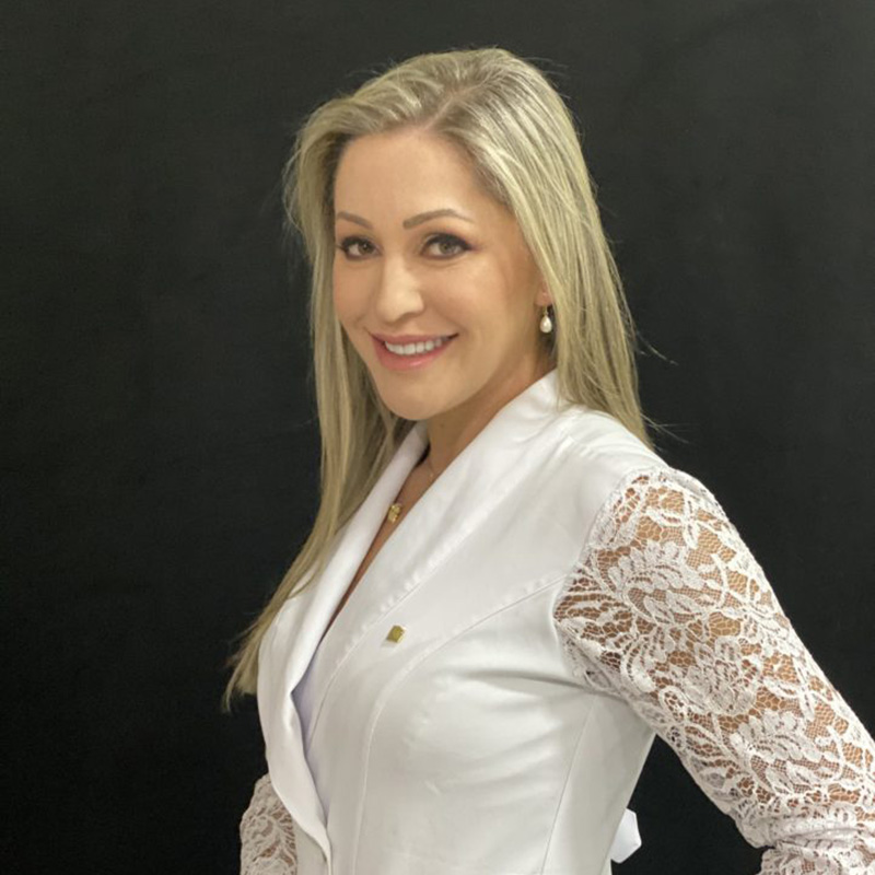 Dr Alessandra Kuhn Dall’Magro.