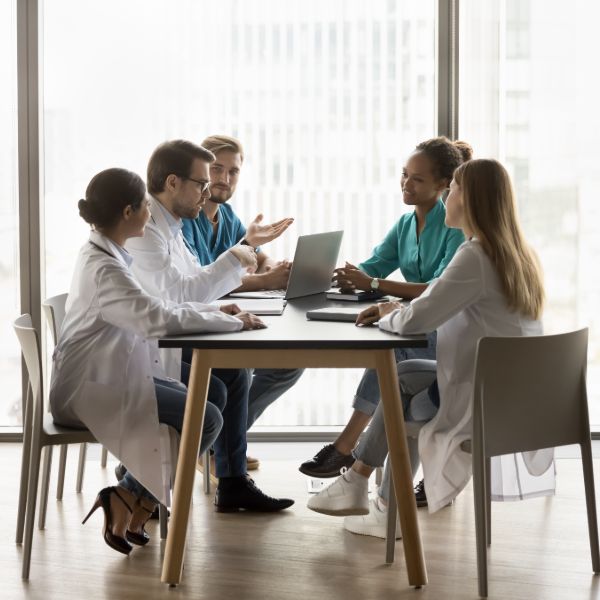 Interface Aesthetics Training Academy - How to Choose the Right Medical Aesthetics Training Academy - Ensure you have ongoing support from your tutors