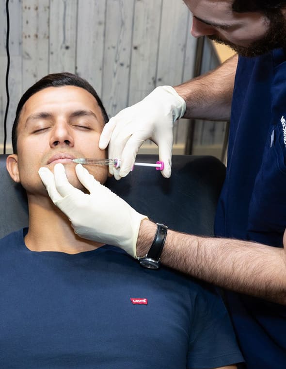 Interface Aesthetics, injectable course: patient and trainer.
